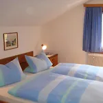 Haus Tannegg Nocleg ze śniadaniem Pettneu am Arlberg