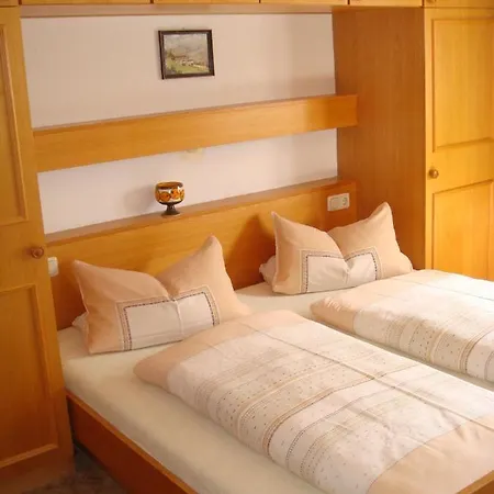 Haus Tannegg Bed & Breakfast