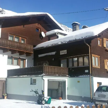 Haus Tannegg فندق مبيت وإفطار *